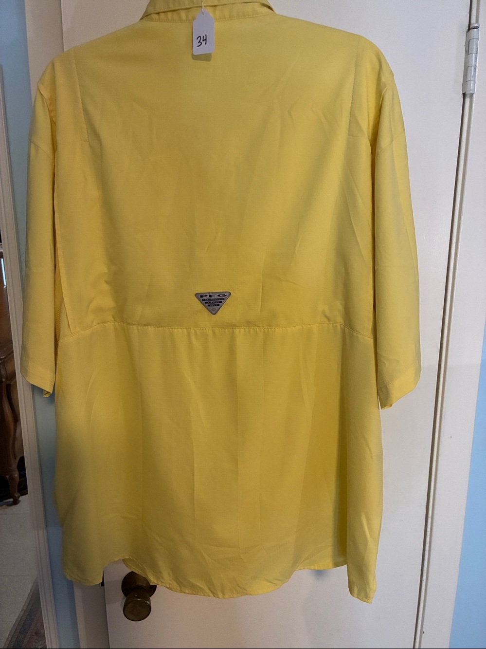 Columbia Men's Short-Sleeve Button-Down Shirt in Yellow - Picture 4 of 6